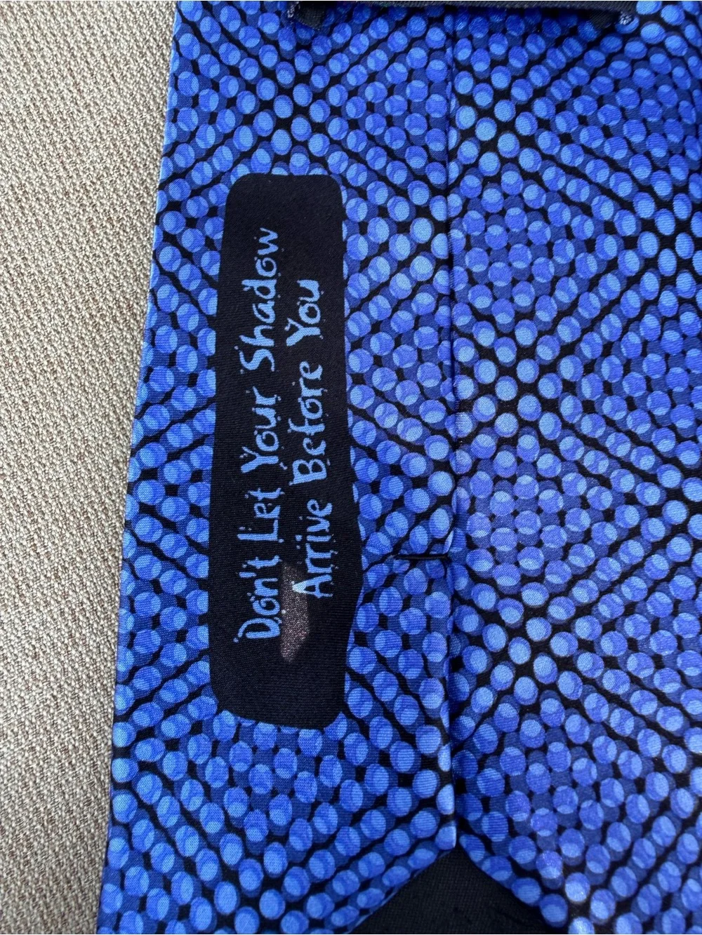 Carlos by Carlos Santana 100% Silk Abstract Scale Necktie